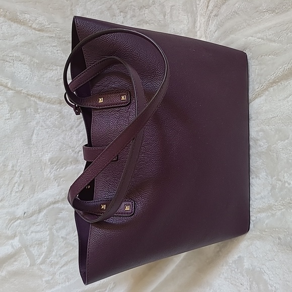 Michael Kors Tote Bag - Picture 2 of 8